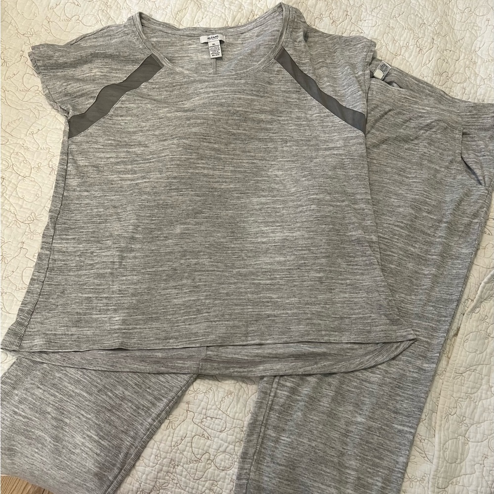 Alfani Women's Heather Gray Pajama Set